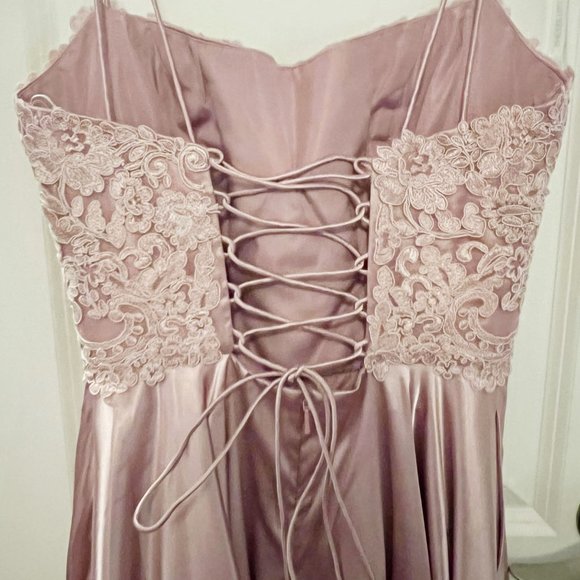 SHERRI HILL  Graduation Dress for Sale - Picture 4 of 8